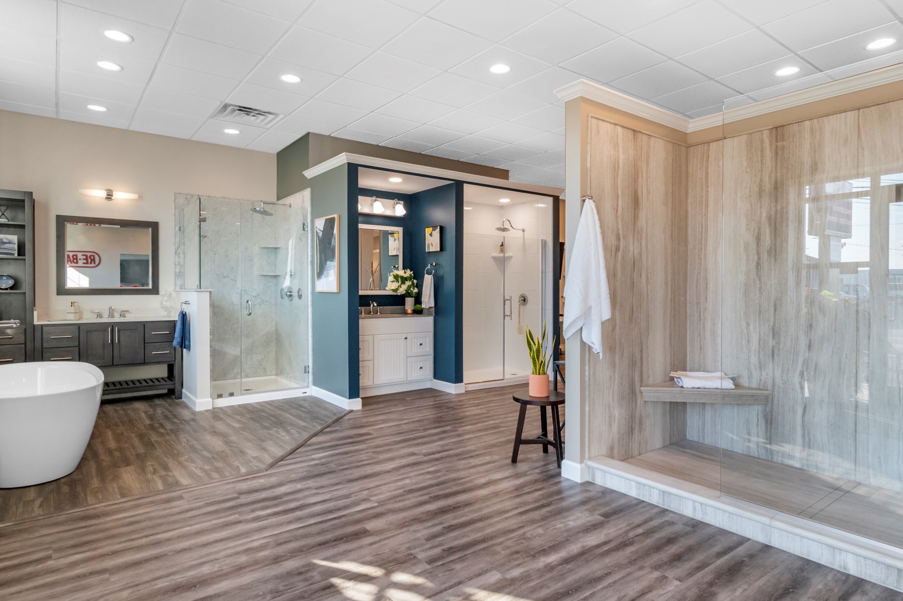 Re·Bath Phoenix showroom displaying bathroom vanities and accessible showers